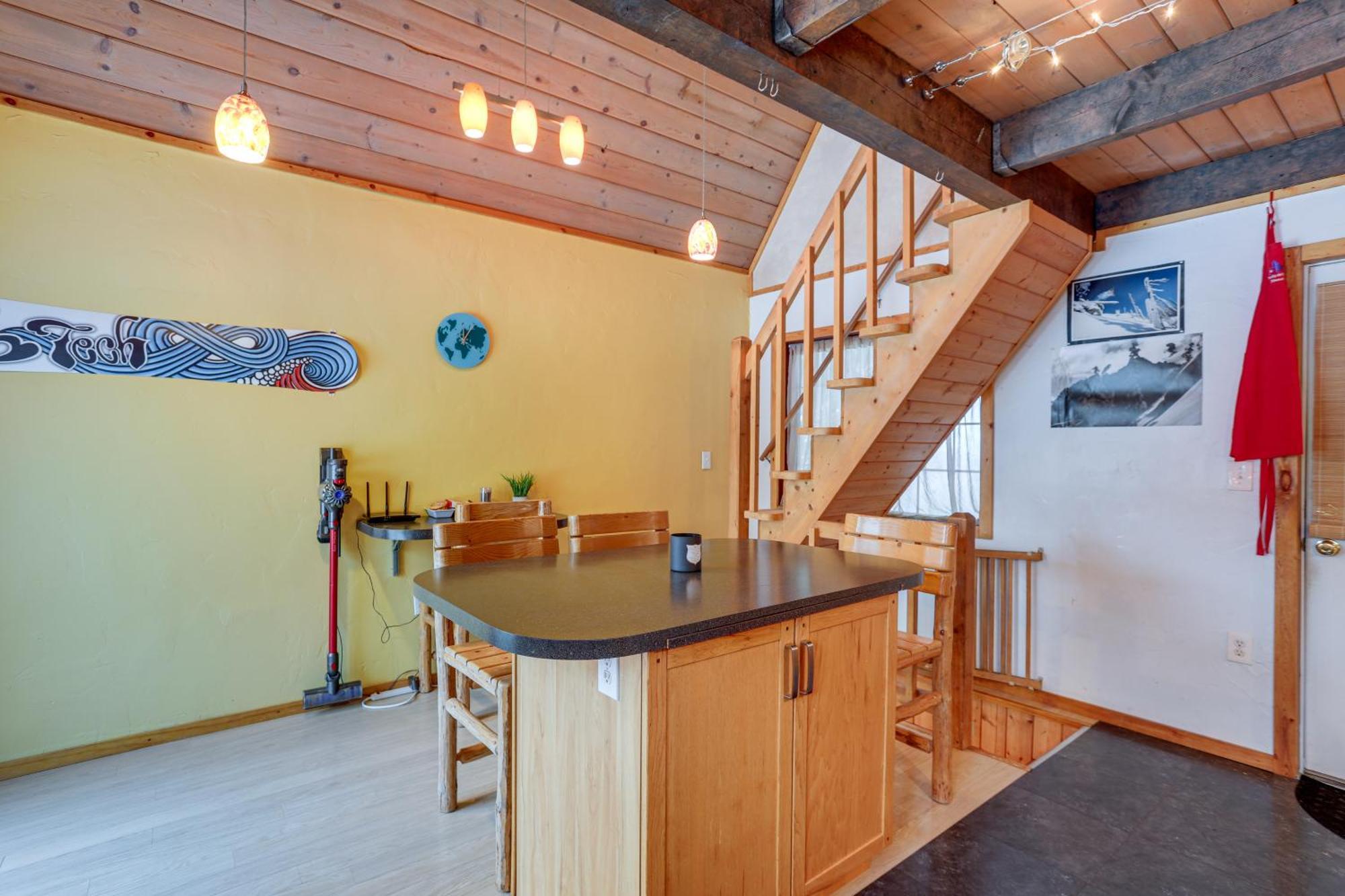 Snoqualmie Pass Cabin With Deck Walk To Ski Lift Luaran gambar