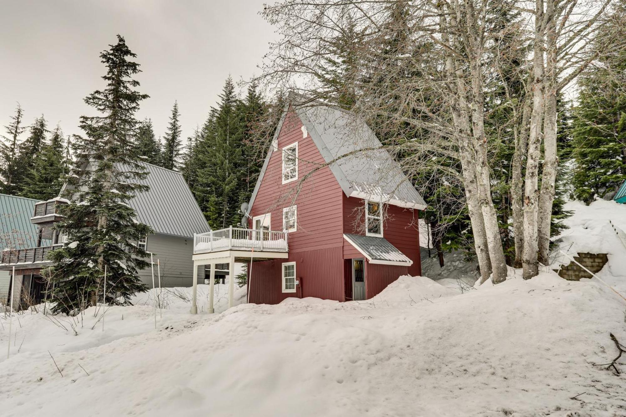 Snoqualmie Pass Cabin With Deck Walk To Ski Lift Luaran gambar